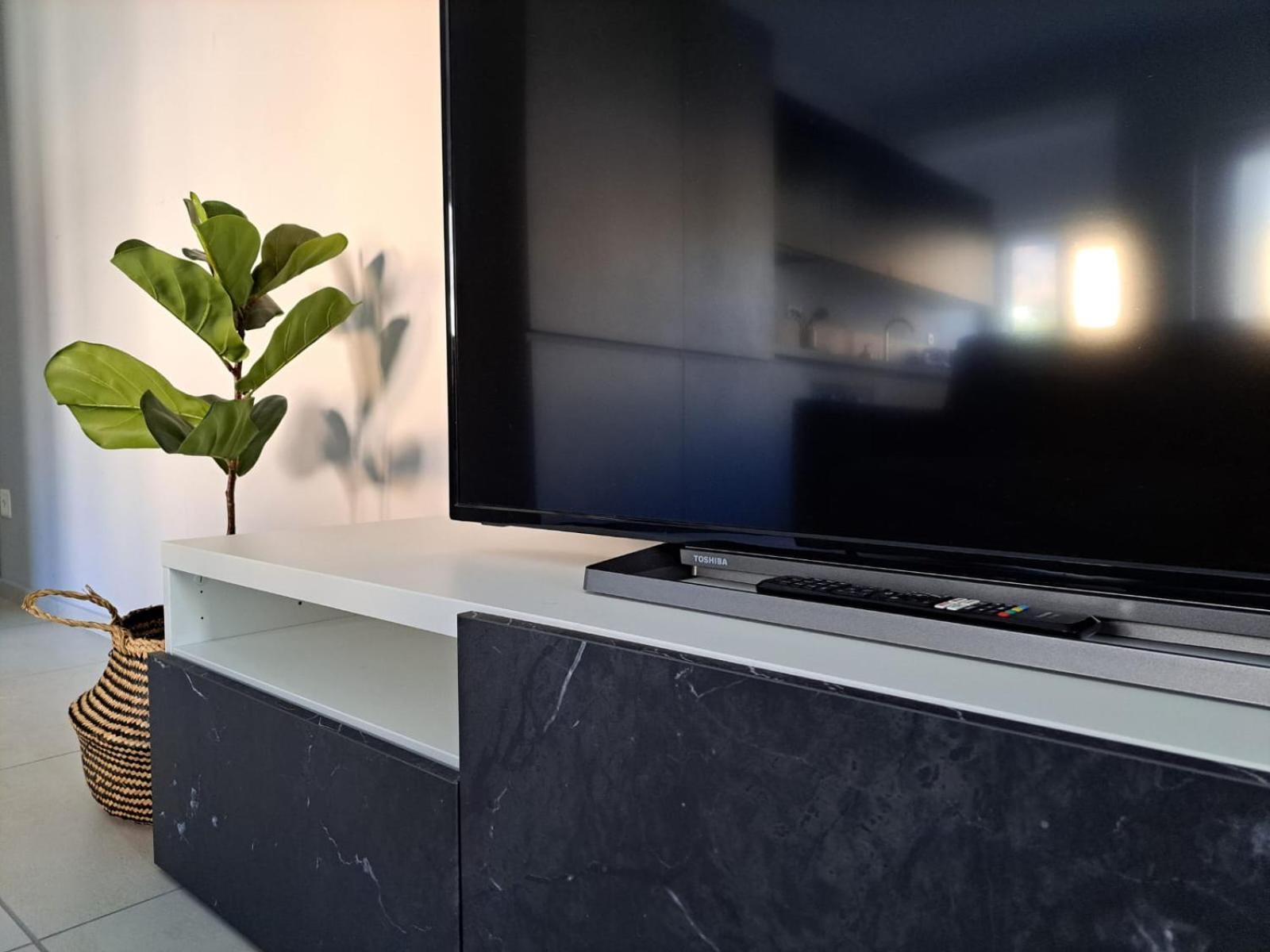 Urban Residence By Quokka 360 - Modern Apartments In Lugano Exterior photo